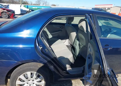 2013 Toyota Corolla Le z USA, uszkodzony, nr VIN 2T1BU4EE7DC111407